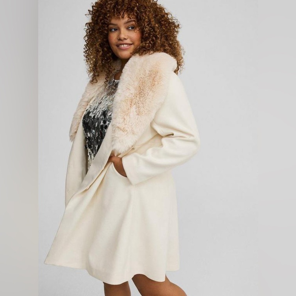 Torrid Cream Coat with Faux Fur Collar